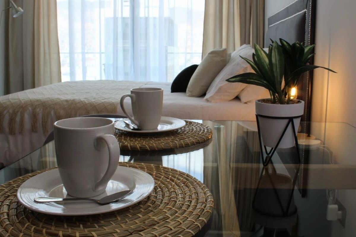 Apartamento Hom I Departamento Estudio Frente Al Mall Plaza 0417